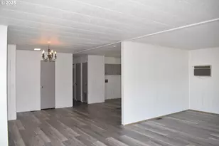 1800 Lakewood Ct, Eugene, OR 97402 - Photo 4