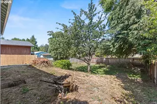 540 E 11th St, Coquille, OR 97423 - Photo 30