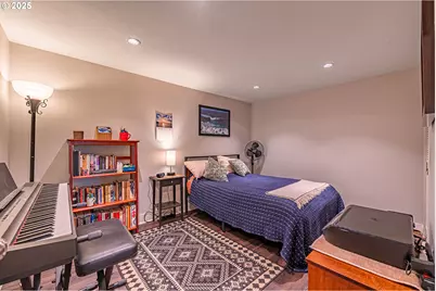 3817 Colony Oaks Dr, Eugene, OR 97405 - Photo 16