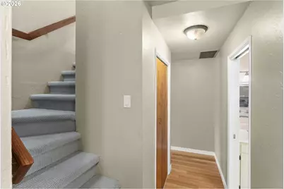 91050 Leashore Dr, Vida, OR 97488 - Photo 26