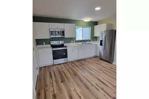 1619 NW Mulholland Dr, Roseburg, OR 97470 - Photo 2