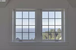1128 NE Seascape Ave, Depoe Bay, OR 97341 - Photo 24