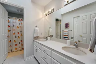 1546 NW Benfield Dr, Portland, OR 97229 - Photo 32