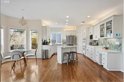 1546 NW Benfield Dr, Portland, OR 97229 - Photo 10