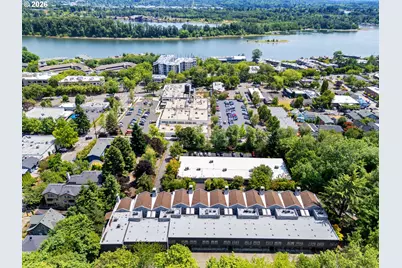 5417 S View Point Ter, Portland, OR 97239 - Photo 38