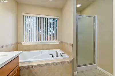 17584 SE Mill Loop, Portland, OR 97233 - Photo 28