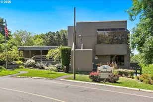 1614 NW Bridgeway Ln, Beaverton, OR 97006 - Photo 18