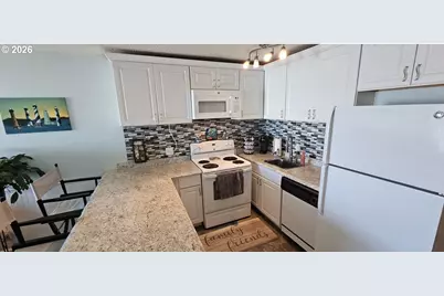 1415 NW 31st Pl, Lincoln City, OR 97367 - Photo 12