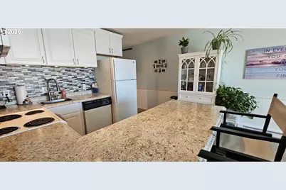 1415 NW 31st Pl, Lincoln City, OR 97367 - Photo 10
