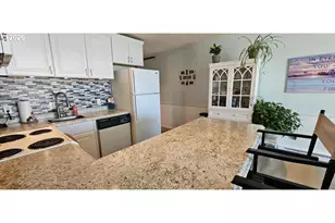 1415 NW 31st Pl, Lincoln City, OR 97367 - Photo 10