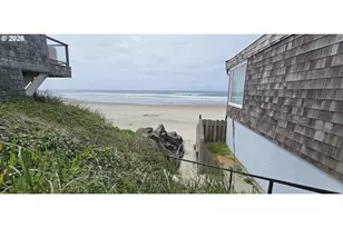 1415 NW 31st Pl, Lincoln City, OR 97367 - Photo 46
