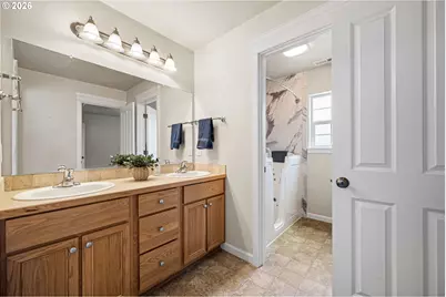 5546 King Arthur Ct, Eugene, OR 97402 - Photo 26