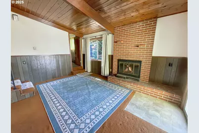 515 E Hereford St, Gladstone, OR 97027 - Photo 6