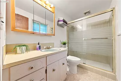 6675 SE Kern Ct, Milwaukie, OR 97267 - Photo 20