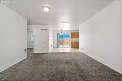 4256 Daisy St, Springfield, OR 97477 - Photo 10
