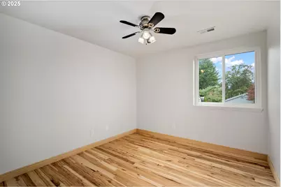 1935 SE 52nd Ave, Hillsboro, OR 97123 - Photo 28