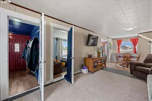 608 SW 2nd St, Enterprise, OR 97828 - Photo 14