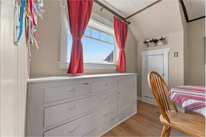 608 SW 2nd St, Enterprise, OR 97828 - Photo 8
