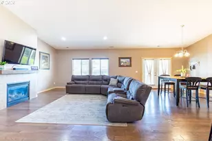 10503 I Ave, Island City, OR 97850 - Photo 12