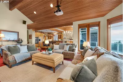 747 Oak St, Cannon Beach, OR 97110 - Photo 6