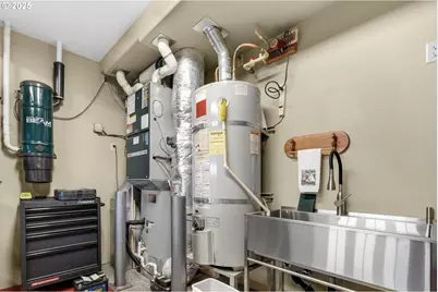 747 Oak St, Cannon Beach, OR 97110 - Photo 38