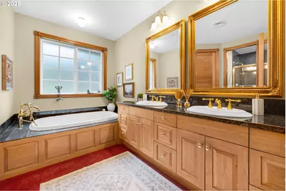 747 Oak St, Cannon Beach, OR 97110 - Photo 24