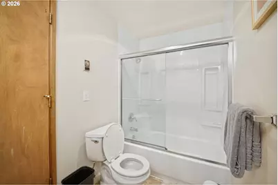 551 Brookside Dr, Eugene, OR 97405 - Photo 38
