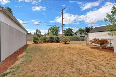 2665 E St, Springfield, OR 97477 - Photo 28