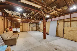 2665 E St, Springfield, OR 97477 - Photo 26