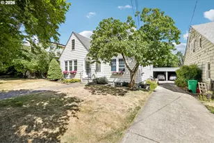 2747 NW Raleigh St, Portland, OR 97210 - Photo 2