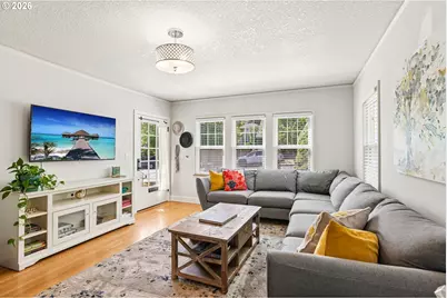 2747 NW Raleigh St #2, Portland, OR 97210 - Photo 4