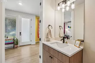 2646 SE 101st Ave, Portland, OR 97266 - Photo 12