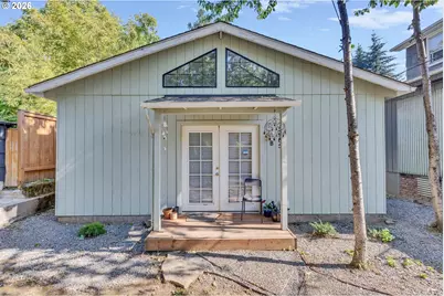 5905 N Minnesota Ave, Portland, OR 97217 - Photo 2