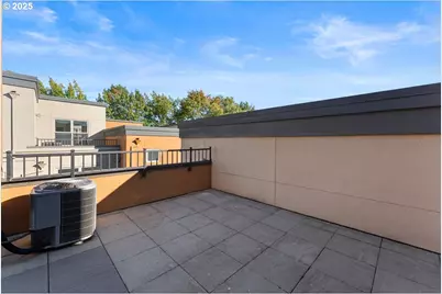 6273 NE Carillion Dr #103, Hillsboro, OR 97124 - Photo 42