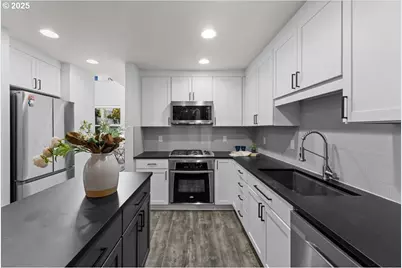 6273 NE Carillion Dr #103, Hillsboro, OR 97124 - Photo 8