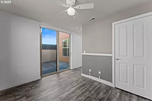 6273 NE Carillion Dr, Hillsboro, OR 97124 - Photo 40