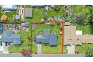 948 NE Queens Ln, Hillsboro, OR 97124 - Photo 42