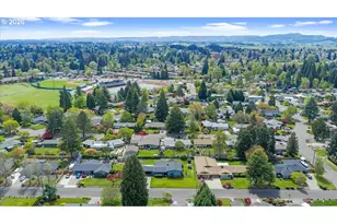 948 NE Queens Ln, Hillsboro, OR 97124 - Photo 46