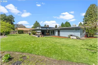948 NE Queens Ln, Hillsboro, OR 97124 - Photo 38