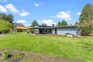 948 NE Queens Ln, Hillsboro, OR 97124 - Photo 38