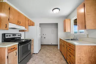 10323 NE 58th St, Vancouver, WA 98662 - Photo 8