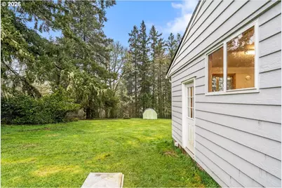 45777 SW Maple Ln, Gaston, OR 97119 - Photo 36