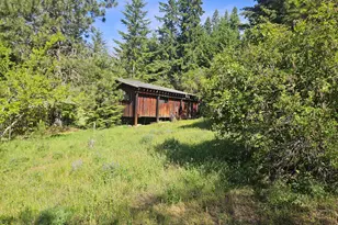 983 Snowden Rd, White Salmon, WA 98672 - Photo 4