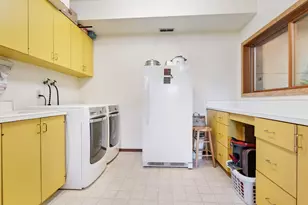 6019 SW Woods Ct, Portland, OR 97221 - Photo 36