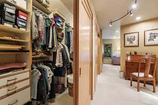 6019 SW Woods Ct, Portland, OR 97221 - Photo 22