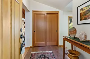6019 SW Woods Ct, Portland, OR 97221 - Photo 4