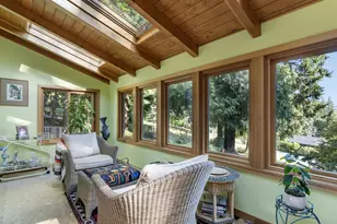 6019 SW Woods Ct, Portland, OR 97221 - Photo 10