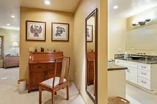 6019 SW Woods Ct, Portland, OR 97221 - Photo 24