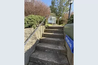 398 Atlantic St, Astoria, OR 97103 - Photo 36