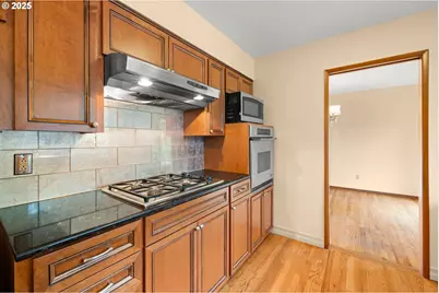 5418 SW 34th Pl, Portland, OR 97239 - Photo 12